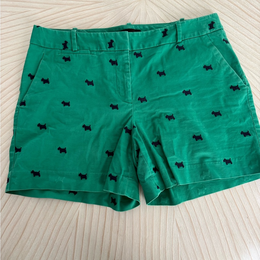 Talbots Green Women's Shorts with Scottie Dog Motif - Picture 3 of 5